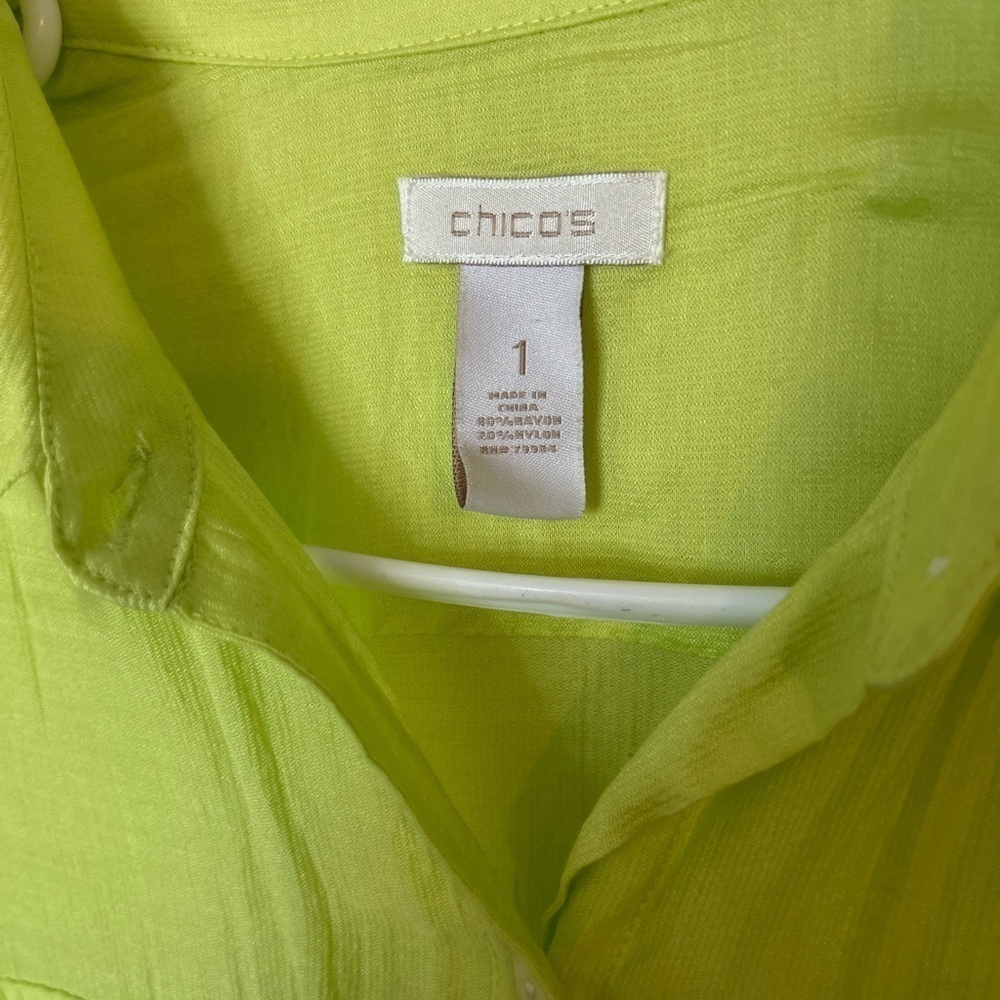 Chico's Lime Green Button-Up Roll Tab Sleeve Top Size 1 Chico's US Medium - Picture 4 of 9